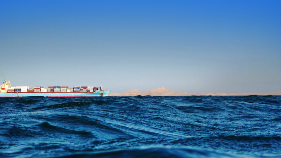 هيئة بحرية: تلقينا تقريرا عن حادث على بعد 71 ميلا بحريا جنوب غربي الصليف