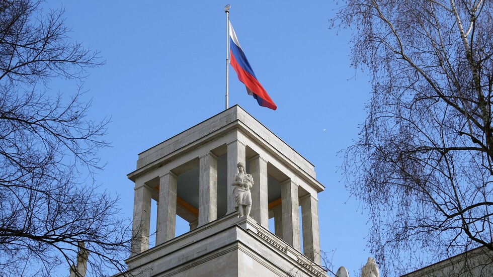 السفارة الروسية في برلين: نرفض محاولات ألمانيا لوضع "الستار الحديدي"