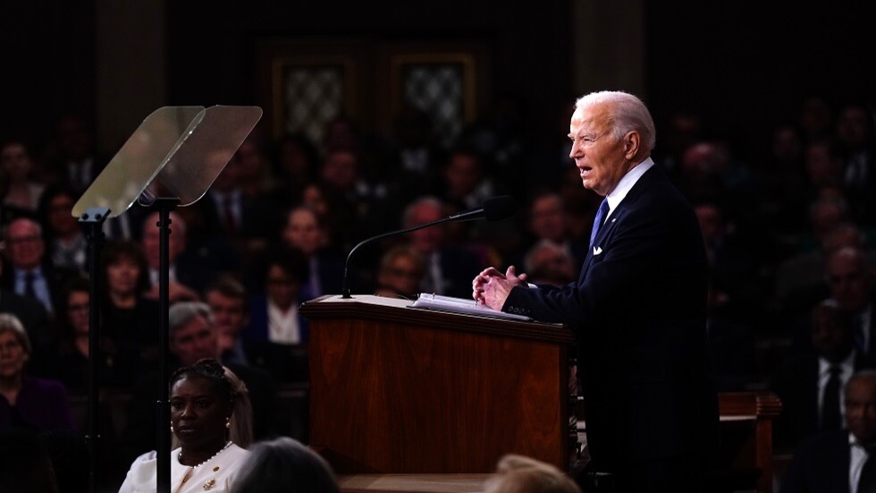 كينيدي ينتقد بايدن ويعبر عن رأي مفاجئ بشأن أوكرانيا