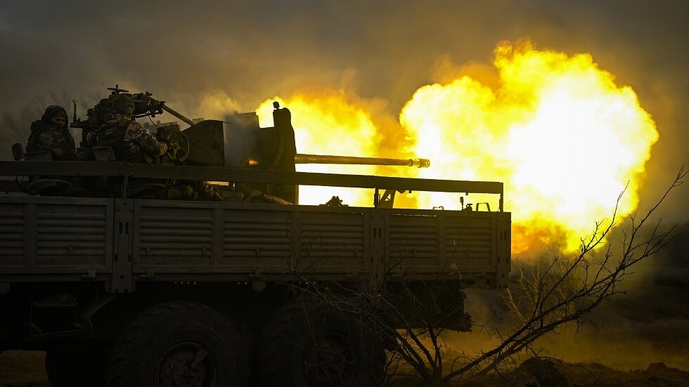 ضابط استخبارات أمريكي: الغرب يفكر في كيفية التخلص من أوكرانيا