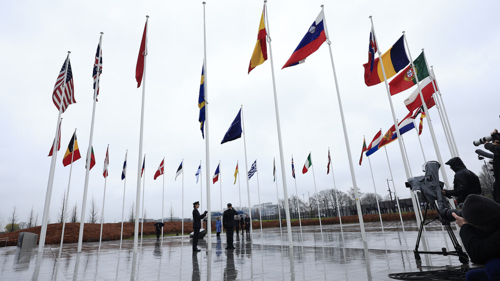 حزب فرنسي يفسر سبب جعل الغرب روسيا عدوّه الأول