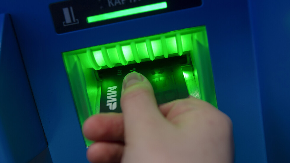 أرمينيا ترضخ لضغوط واشنطن وتتجه لحظر بطاقة الدفع الإلكتروني الروسية "مير"