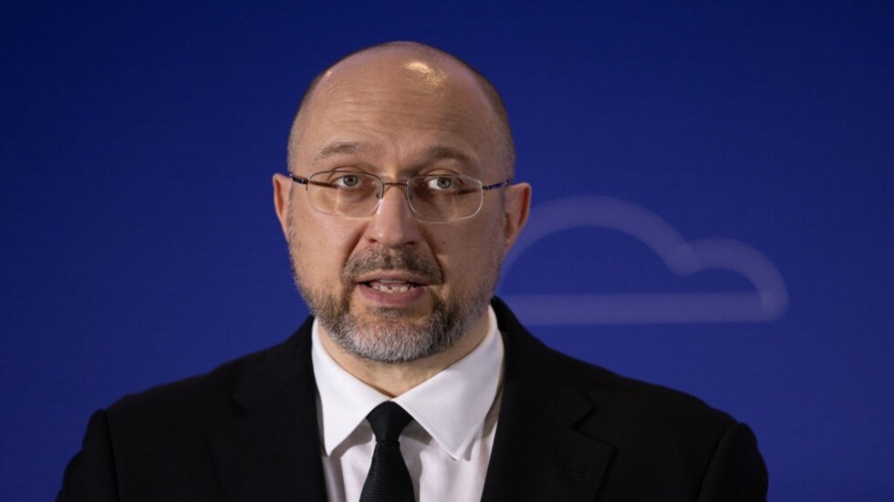 شميغال يعترف بصعوبة الوضع على الجبهة بسبب نقص القذائف