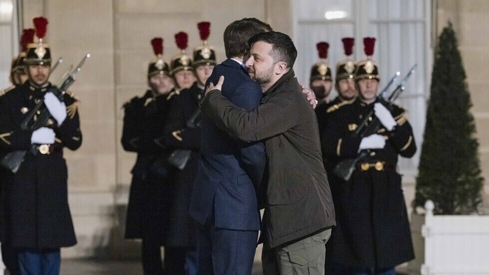 ناريشكين: الجيش الفرنسي قلق بعد تكبده خسائر في أوكرانيا هي الأكبر من منذ حرب الجزائر