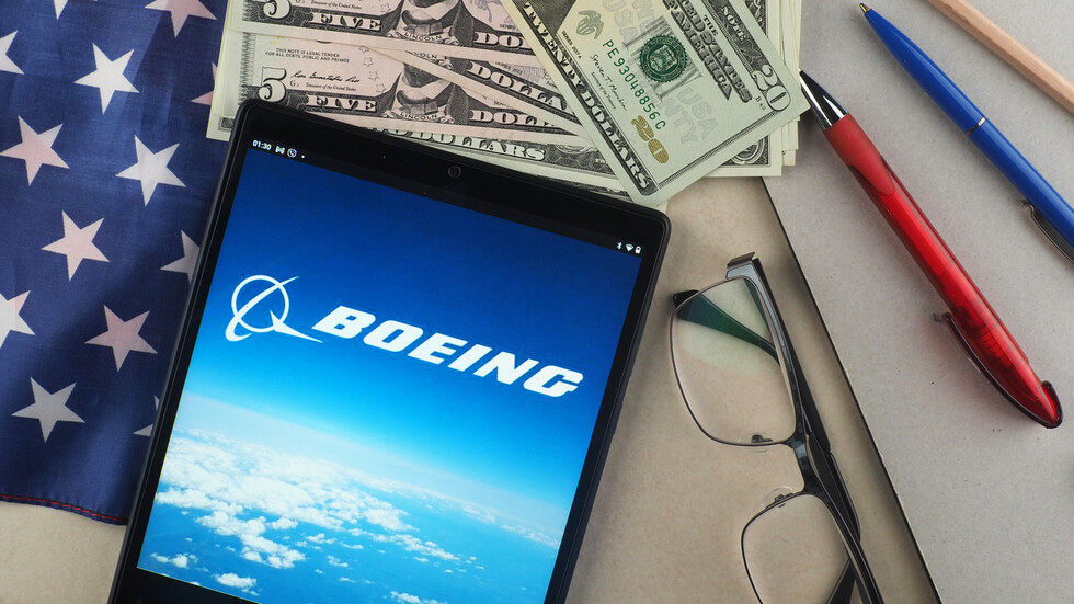 بلومبرغ: "بوينغ" تدرس بيع وحدتي صناعات دفاعية بعد سلسلة انتكاسات