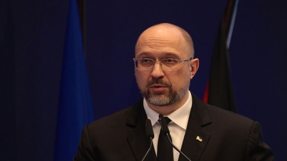 رئيس الوزراء الأوكراني: المساعدة المالية المقدمة من الغرب تكفي كييف للنصف الأول من العام فقط