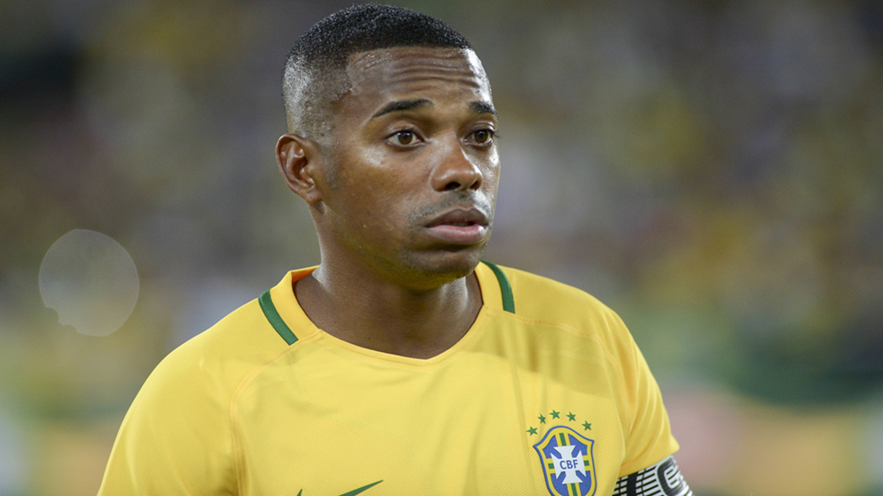 حكم بسجن نجم ريال مدريد السابق روبينيو 9 أعوام في البرازيل