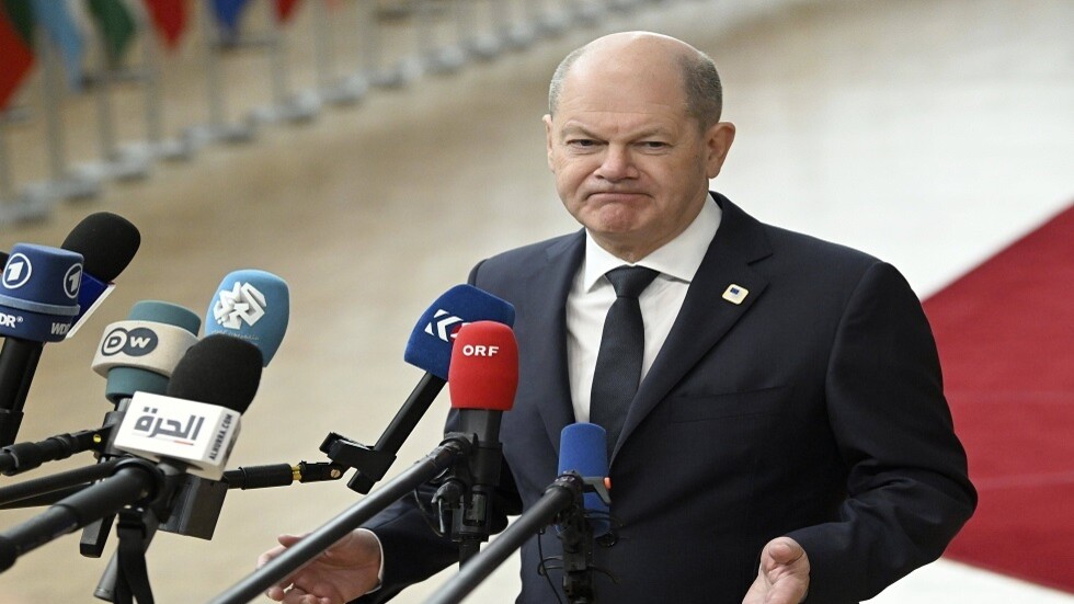 شولتس يعتبر أن عائدات الأصول الروسية المجمدة "لا صاحب لها"!!