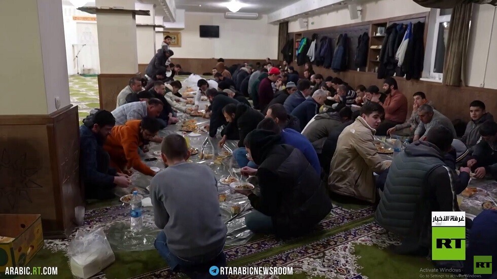 RT ترصد أجواء رمضان في القرم