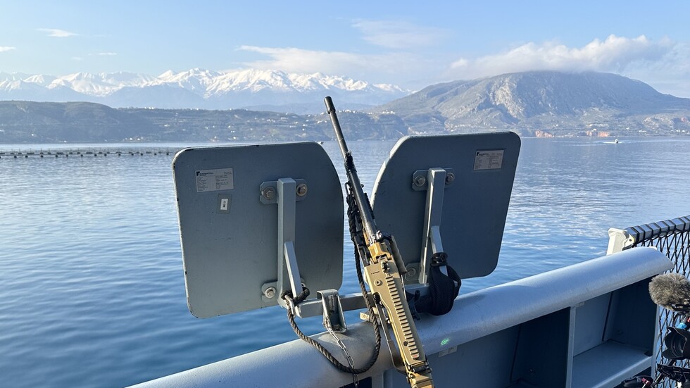 "القيادة المركزية" الأمريكية تعلن استهداف الحوثيين سفينة صينية فوق جنوب البحر الأحمر