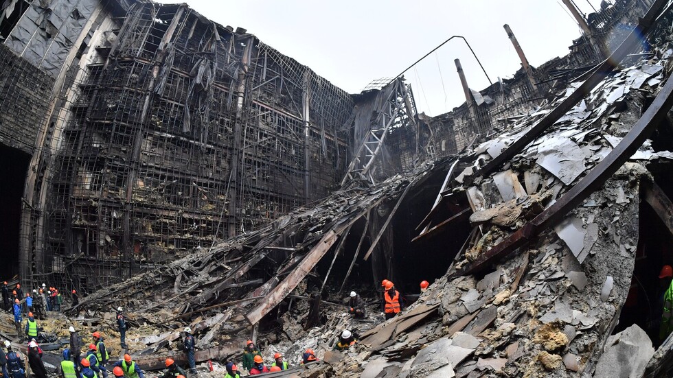 محققون روس يطلبون القبض على 3 متهمين آخرين في قضية هجوم "كروكوس" الإرهابي