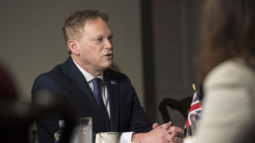 وزير الدفاع البريطاني: ليس لدينا علم بصلة أوكرانيا بهجوم 