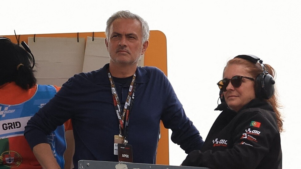 مورينيو يكشف سر زياراته المتكررة للسعودية.. ورفضه عرضا مغريا من دوري 