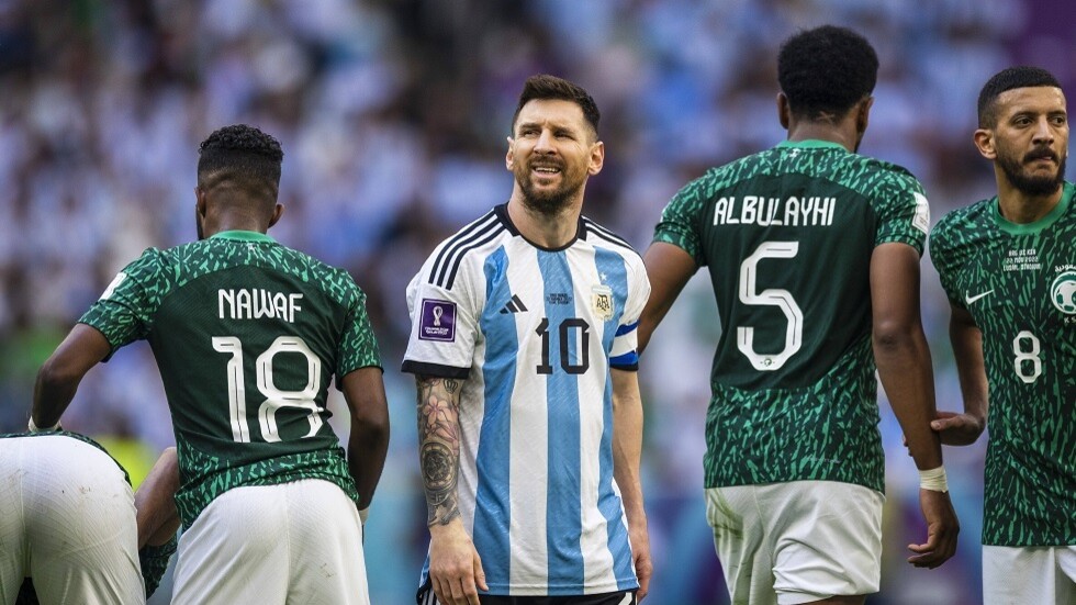 ميسي يوجه رسالة للشعب السعودي.. ويعلق على الهزيمة أمام 