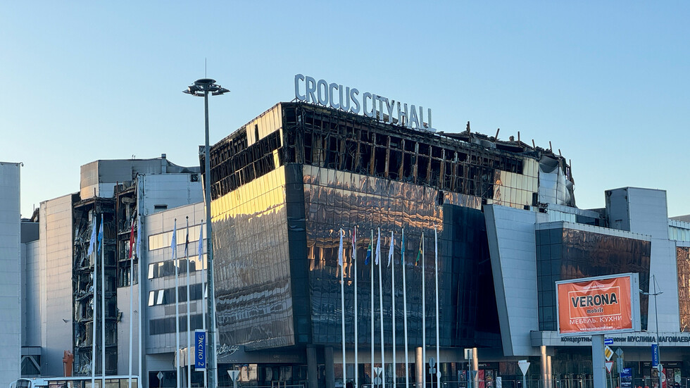 خبير عسكري: لندن وواشنطن تجندان الإرهابيين عبر قناة "صوت خراسان"