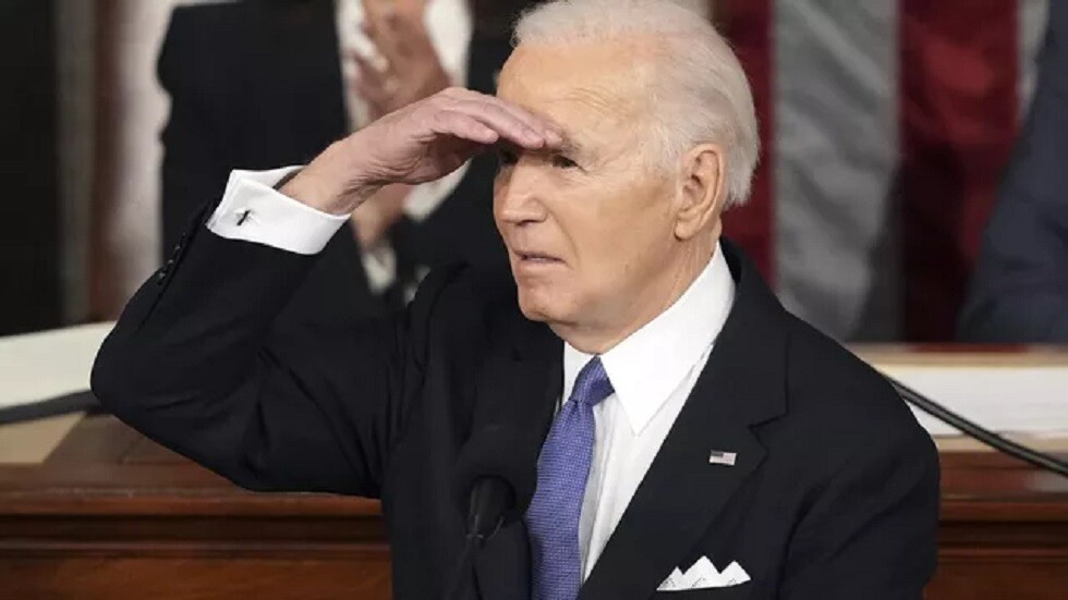 "من A إلى G".. عضو في الكونغرس يسرد إخفاقات لبايدن تستوجب رحيله فورا