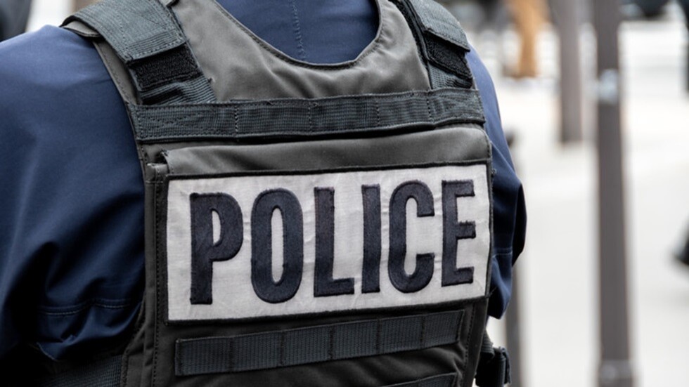 الشرطة الفرنسية تعتقل مراهقا للاشتباه في قيامه بالتحضير لهجوم إرهابي على مدرسة