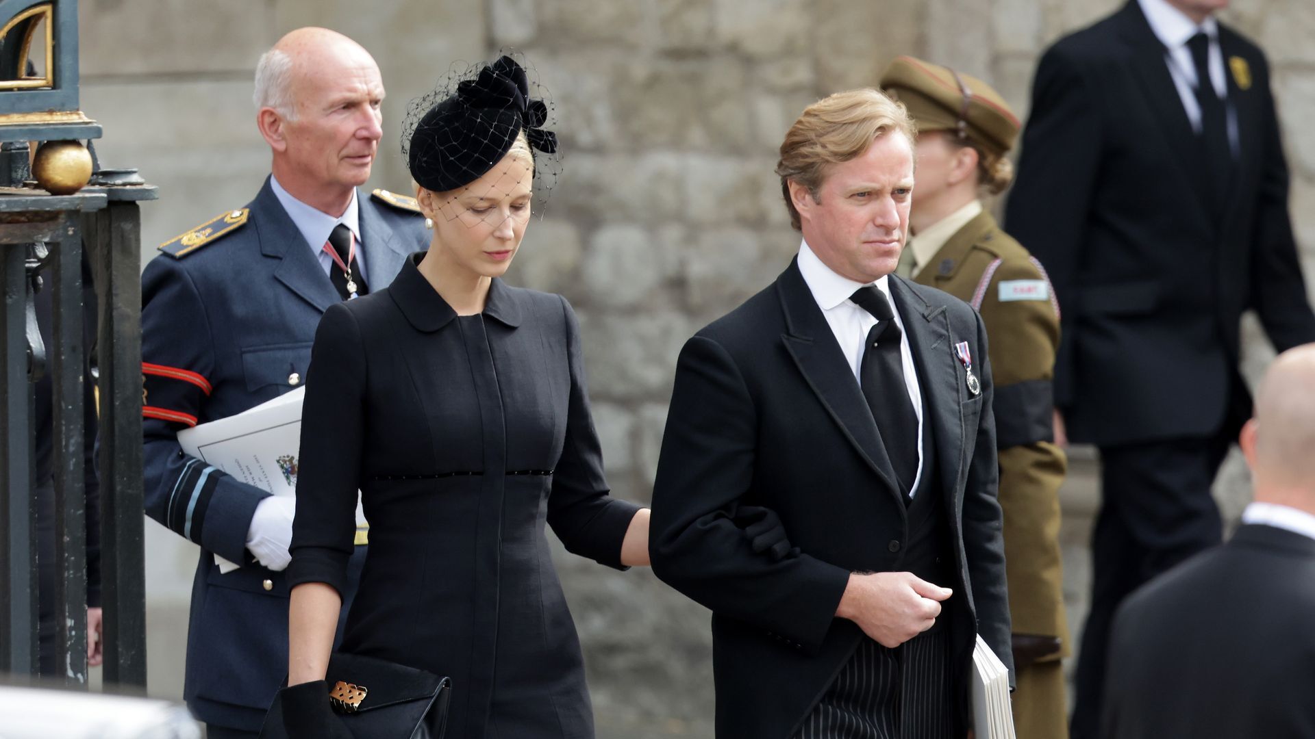 مأساة أجمل زوجين.. مفاجأة لم تكن في الحسبان في قضية وفاة صهر العائلة الحاكمة البريطانية (صور)