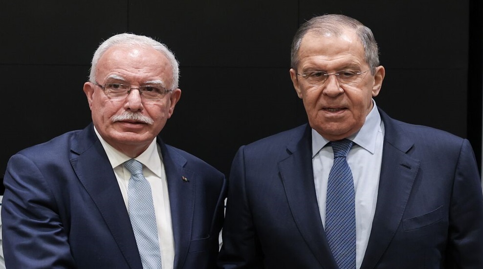 وزير الخارجية الروسي سيرغي لافروف ونظيره الفلسطيني رياض المالكي