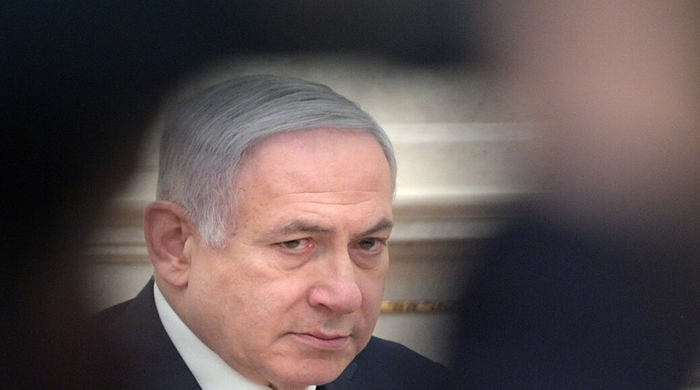 استطلاع: أكثر من 50% من الإسرائيليين يرون أن البقاء في السلطة هو الدافع وراء إطالة نتنياهو للحرب