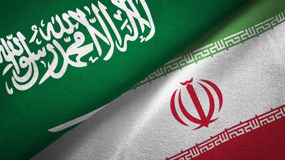 علم السعودية وإيران - صورة تعبيرية