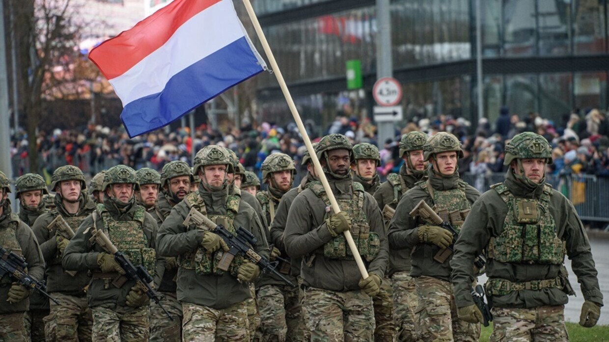 صحيفة: فرنسا ستخفض وجودها العسكري في السنغال بمقدار النصف تقريبا صحيفة: فرنسا ستخفض وجودها العسكري في السنغال بمقدار النصف تقريبا