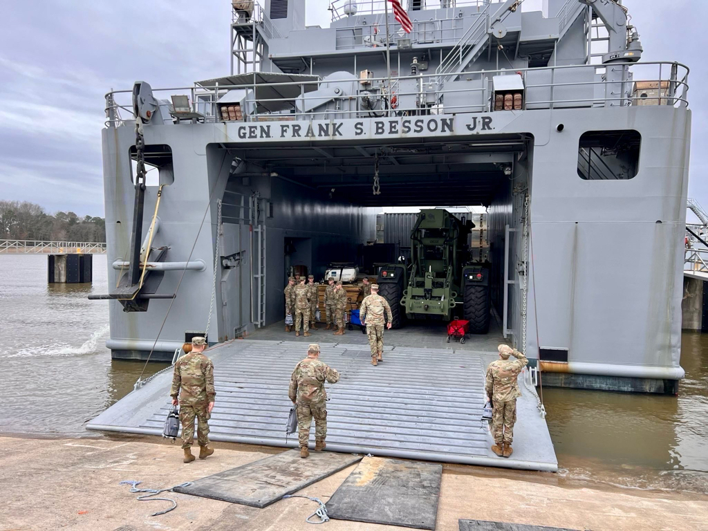 الجيش الأمريكي: سفينة أمريكية في طريقها للبدء في بناء حوض غزة البحري