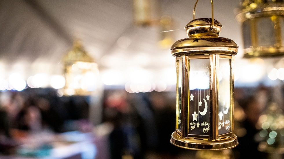 سابقة في ألمانيا.. شوارع فرانكفورت تزدان بحلة رمضان 6 سابقة في ألمانيا.. شوارع فرانكفورت تزدان بحلة رمضان
