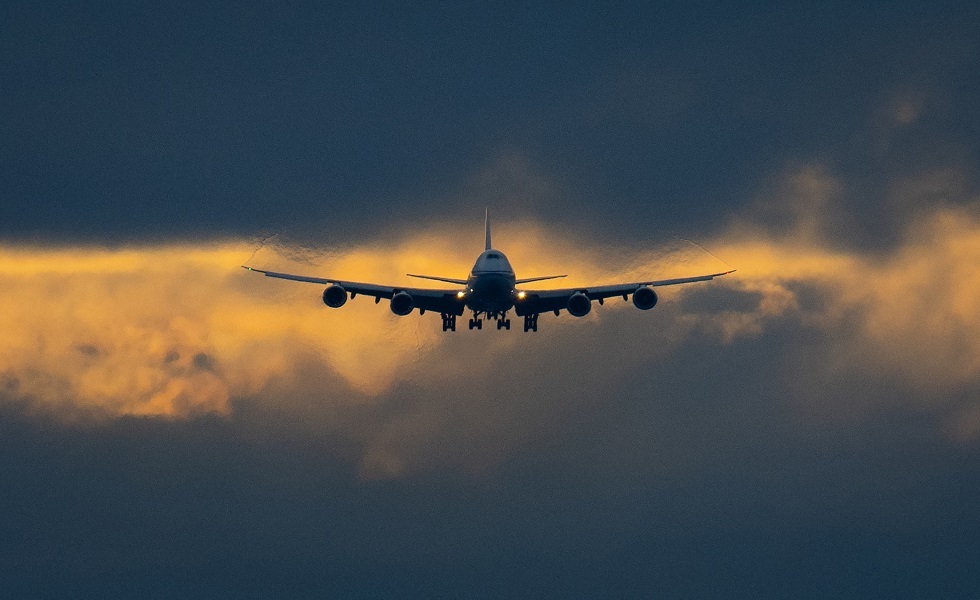 بوينغ 747 على وشك الهبوط في مطار فرانكفورت - ألمانيا