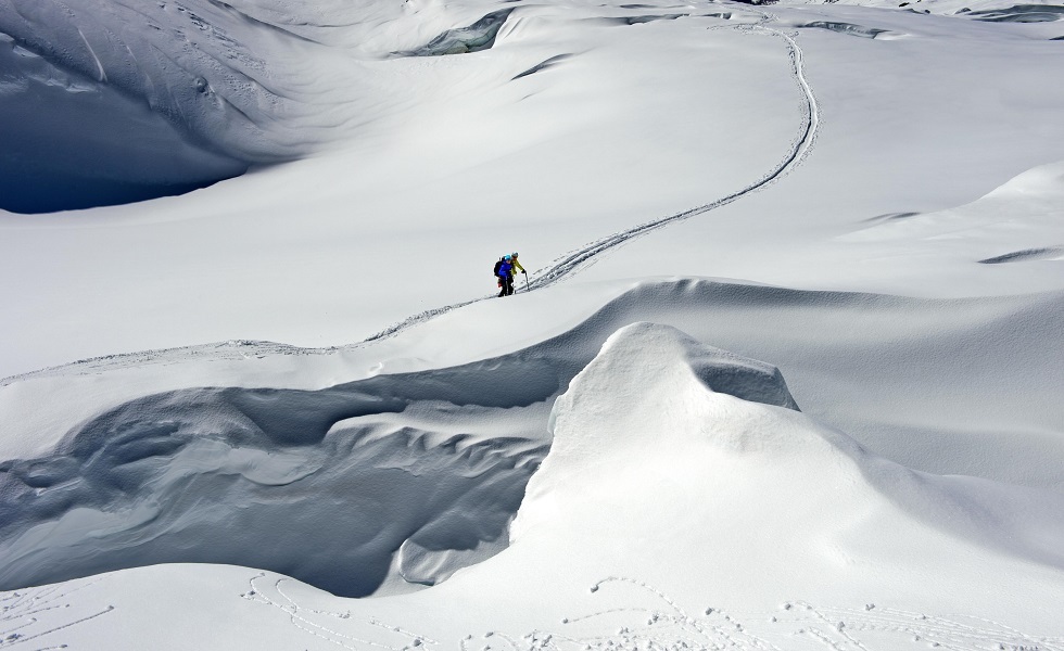 منطقة التزلج الشهيرة كانتون فاليه جنوبي سويسرا