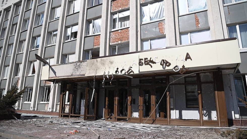 طائرة أوكرانية مسيرة تصطدم بمبنى إداري في بيلغورود وتخلف إصابات
