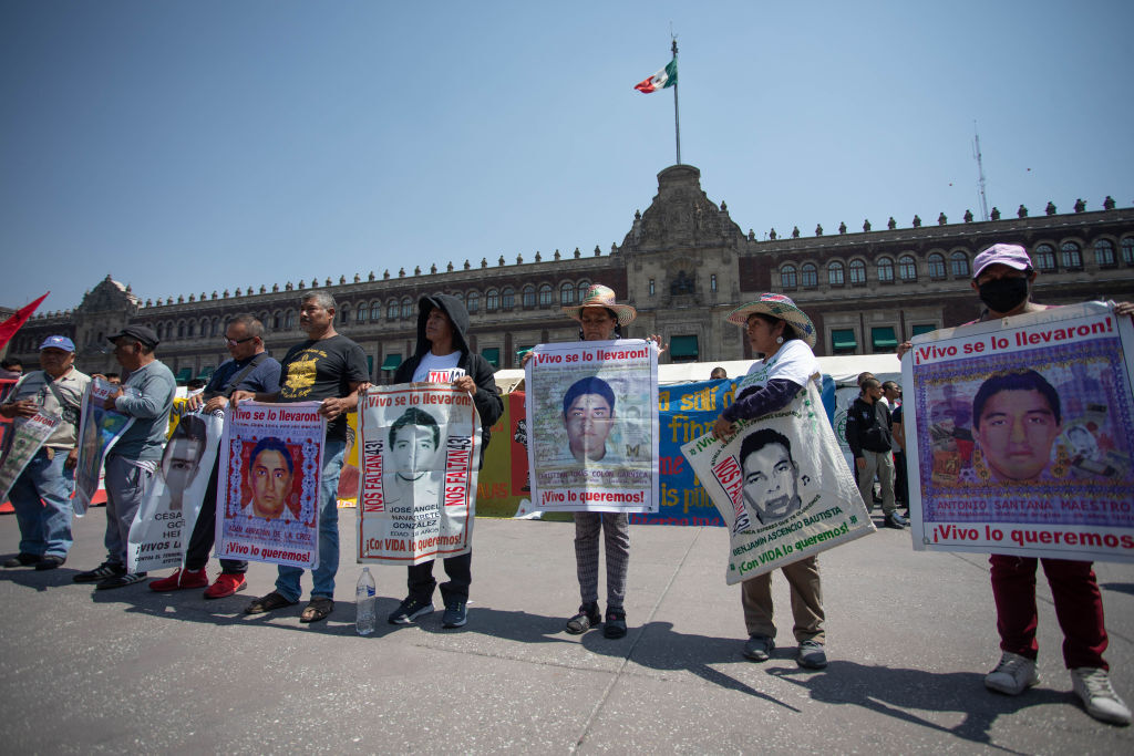 المكسيك.. اختفاء محققين يحققان في قضية اختفاء 43 طالبا قبل 10 سنوات
