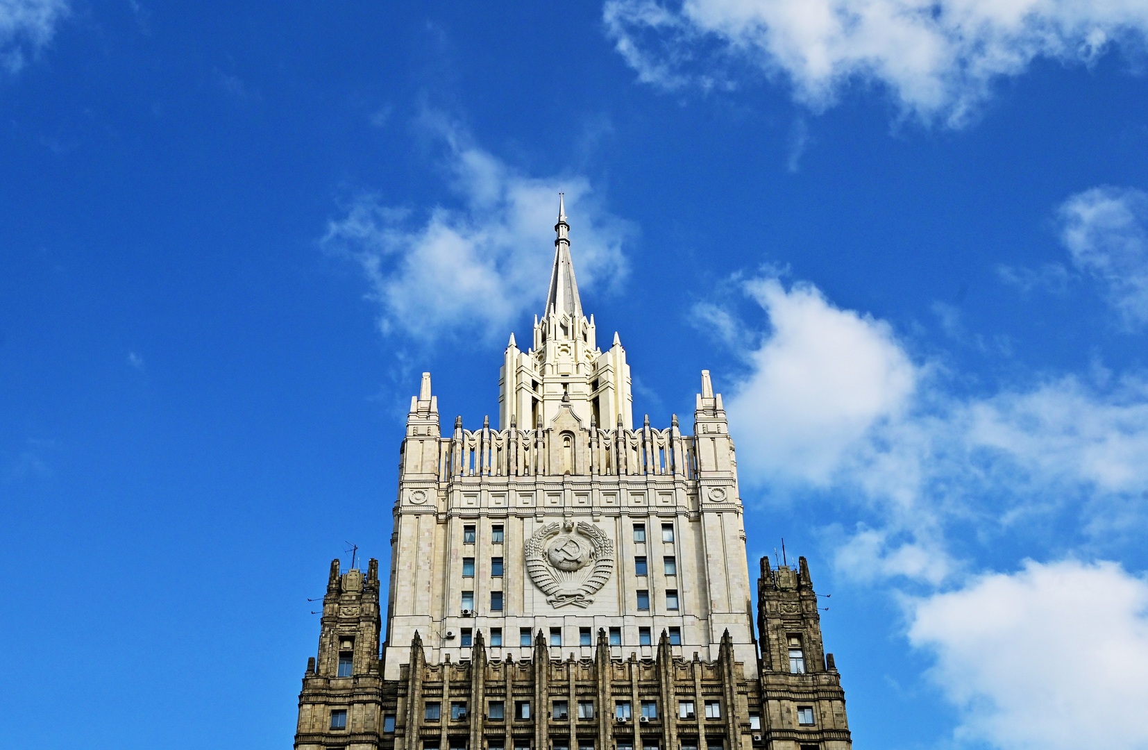 موسكو: سنرد على قرار النمسا طرد اثنين من الدبلوماسيين الروس