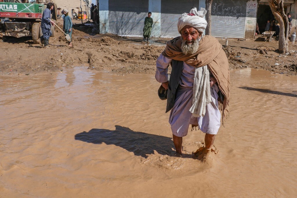 مصرع 60 شخصا وإصابة العشرات جراء سوء الأحوال الجوية في أفغانستان