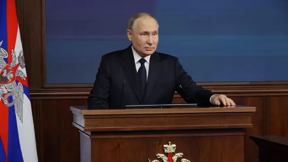 بوتين: روسيا تؤيد مفاوضات السلام ومنفتحة للنظر في أي قضايا مطروحة ولا نستبعد إنشاء مناطق عازلة