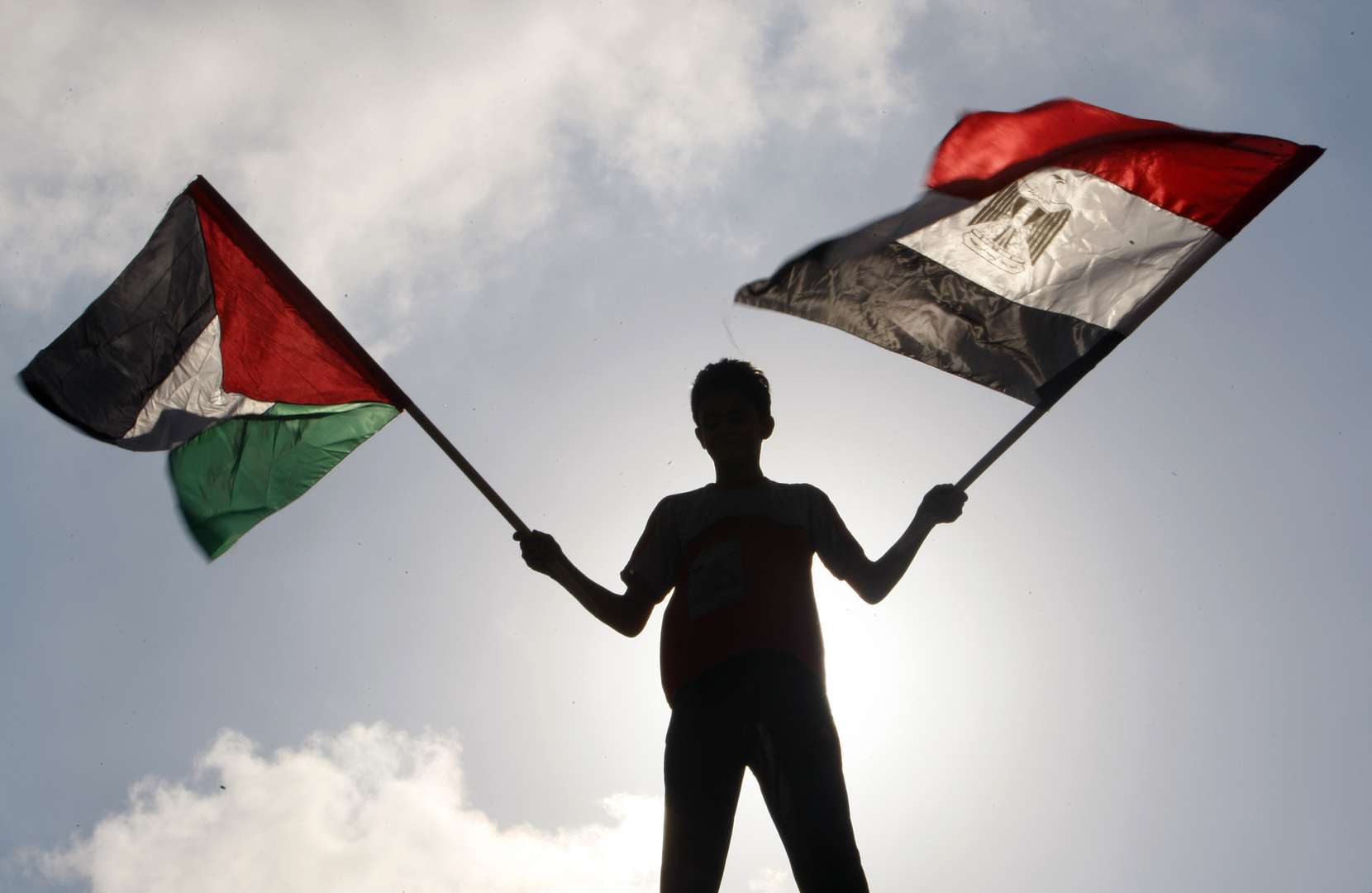 الرئاسة المصرية: نبحث إطلاق ممر بحري للمساعدات من قبرص إلى غزة