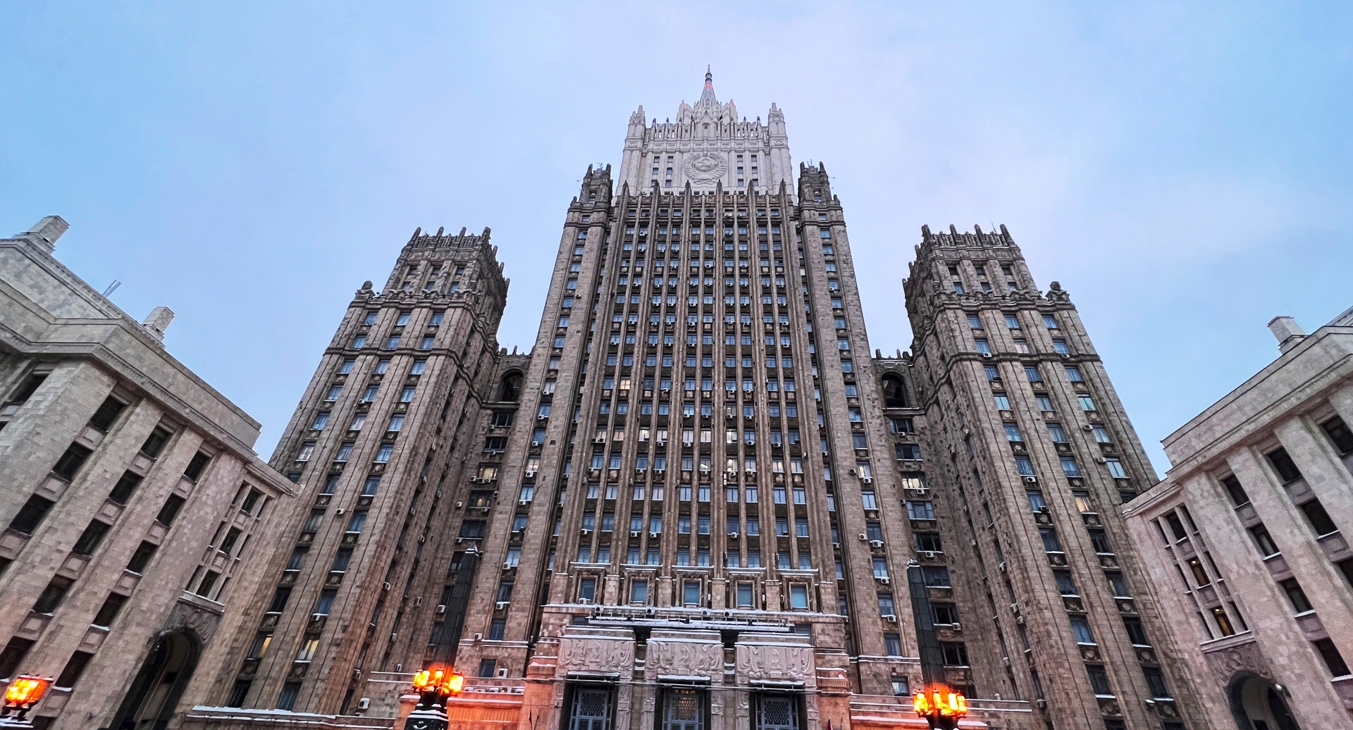 موسكو: تصريحات واشنطن عن استعدادها للحوار حول الأمن نفاق