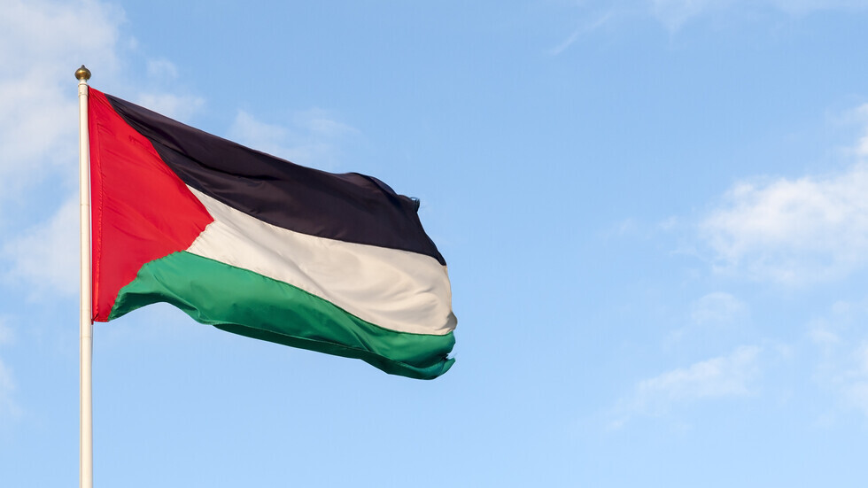 الناطق باسم الأجهزة الأمنية الفلسطينية يعلق على الاشتباكات مع متظاهرين في جنين