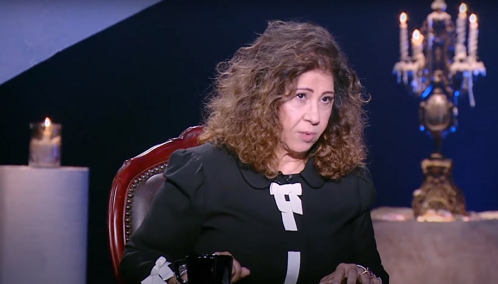 العرافة اللبنانية ليلى عبد اللطيف تكشف حقيقة اتصالها بملوك وعشائر الجن (فيديو)