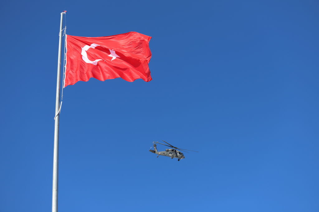 تركيا تعلن تحييد 4 عناصر من تنظيم 