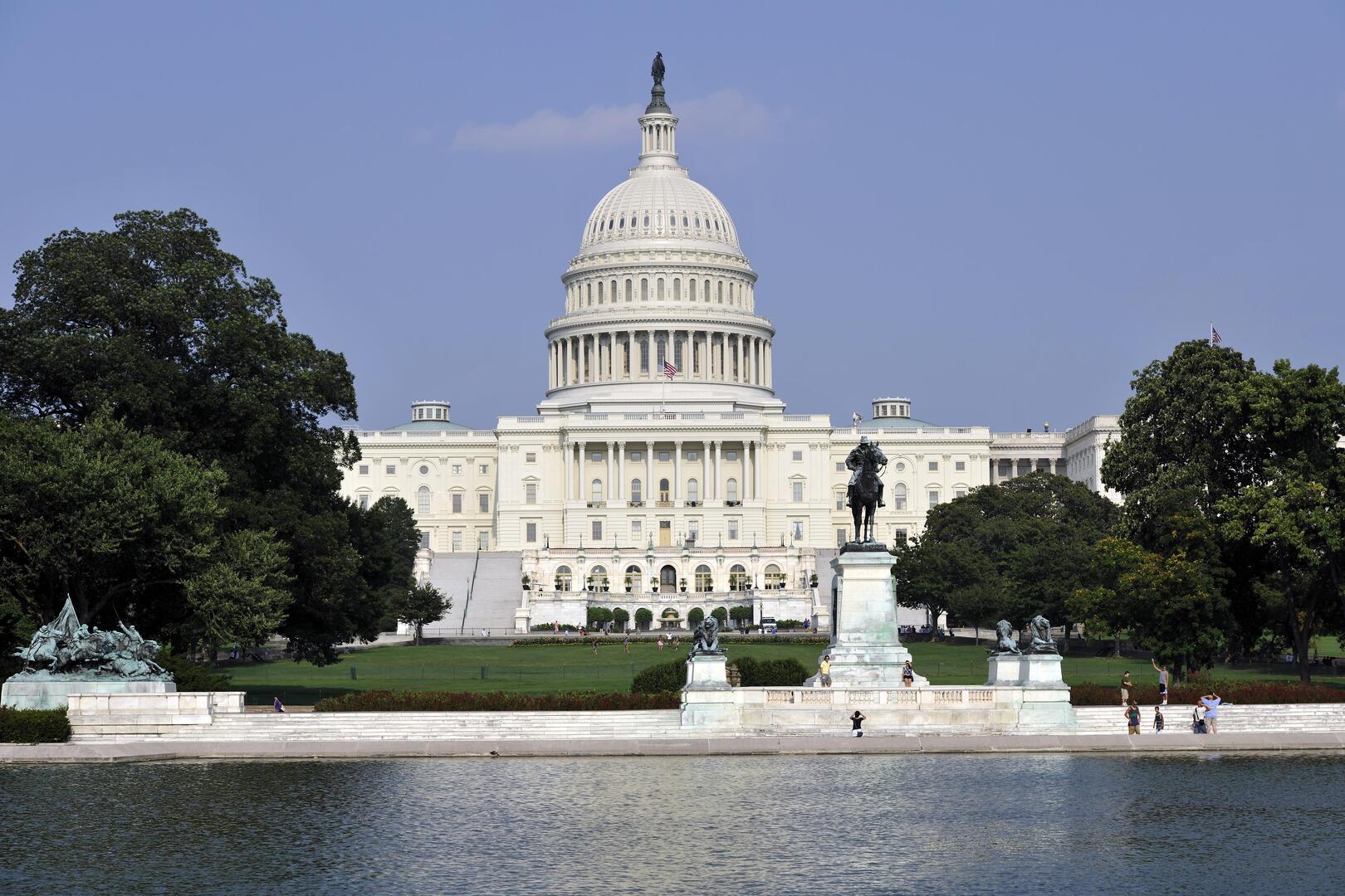 مجلس النواب الأمريكي يقر تشريعا لمواصلة تمويل عمل الإدارة