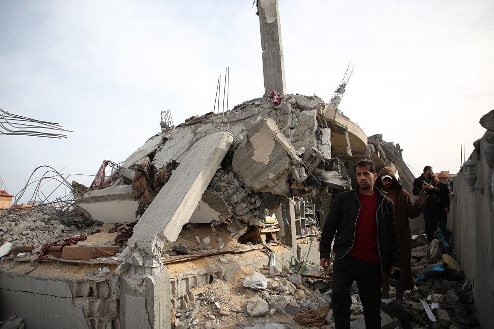 دمار خلفه قصف إسرائيلي على مدينة رفح جنوب قطاع غزة