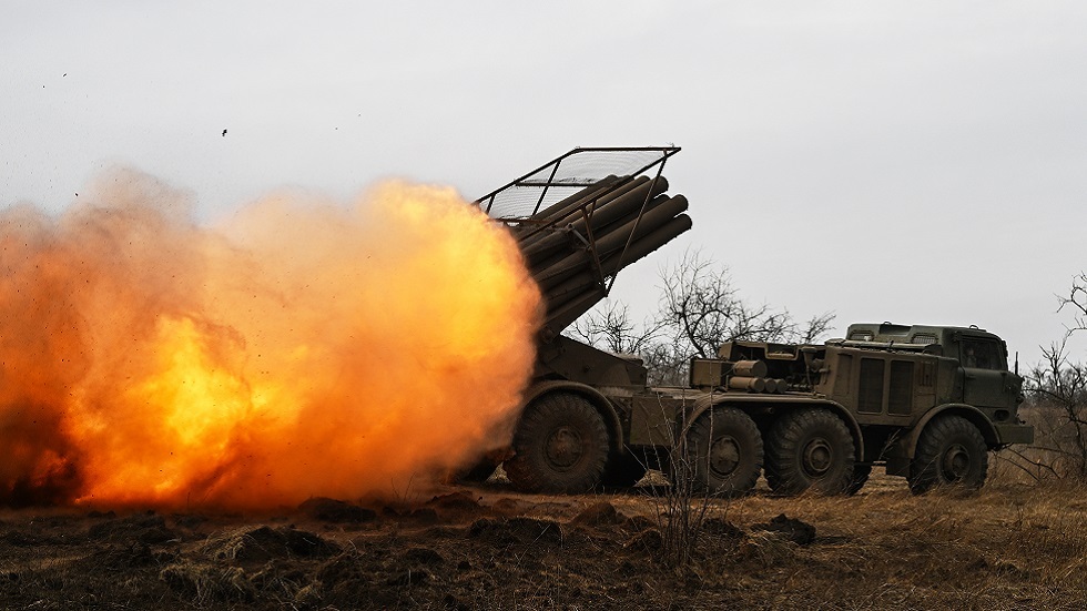 الجيش الروسي يعلن استهدافه مواقع لتجميع وتخزين مسيرات للقوات الأوكرانية ويحصي نتائج ضرباته