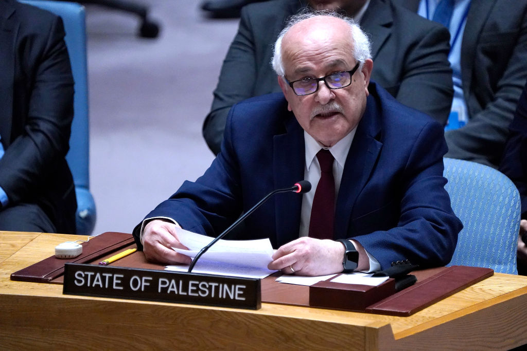 مندوب فلسطين الدائم في الأمم المتحدة رياض منصور.