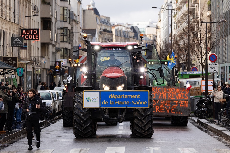 مزارعو فرنسا: نزاع أوكرانيا قضى علينا