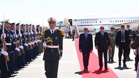 الرئيس الجزائري يستقبل رؤساء العراق وتونس وموريتانيا ورئيس المجلس الرئاسي الليبي (فيديوهات)