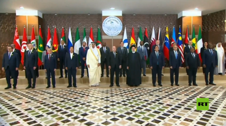 صورة تذكارية لزعماء الدول المشاركة في منتدى الدول المصدرة للغاز في الجزائر