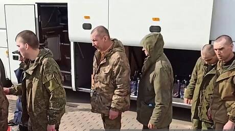 أوكرانيا تعلن عزمها تجنيد السجناء بمن فيهم القتلة