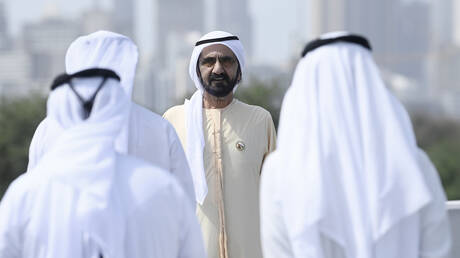 محمد بن راشد يطلق منصة لتسهيل إجراءات الإقامة والعمل في الإمارات