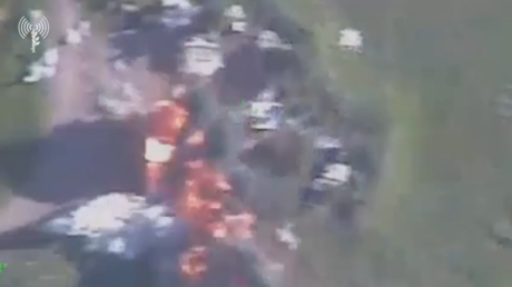 الجيش الإسرائيلي يعلن استهداف مبنيين أساسيين للجيش السوري حيث ينشط حزب الله (فيديو)